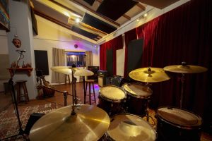 Live room